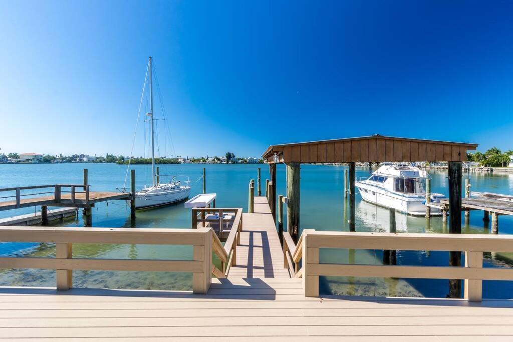 Amazing Water Front View Home Newly Renovated 3Bd 2Bth Clearwater Beach Eksteriør bilde