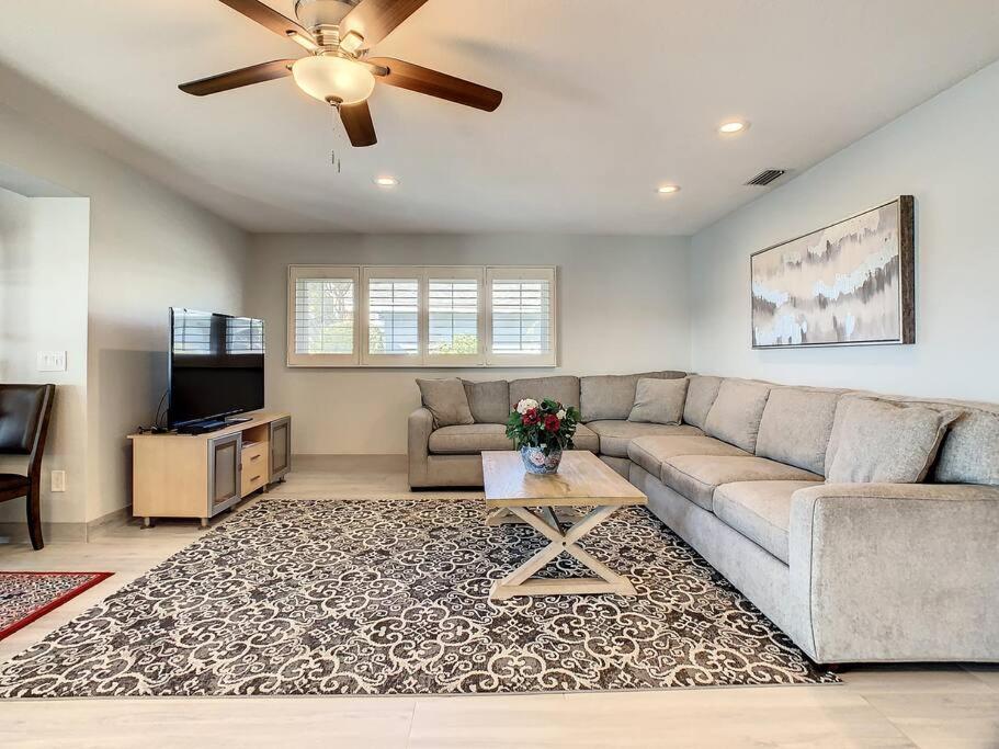 Amazing Water Front View Home Newly Renovated 3Bd 2Bth Clearwater Beach Eksteriør bilde