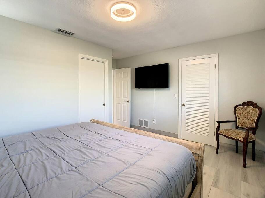 Amazing Water Front View Home Newly Renovated 3Bd 2Bth Clearwater Beach Eksteriør bilde