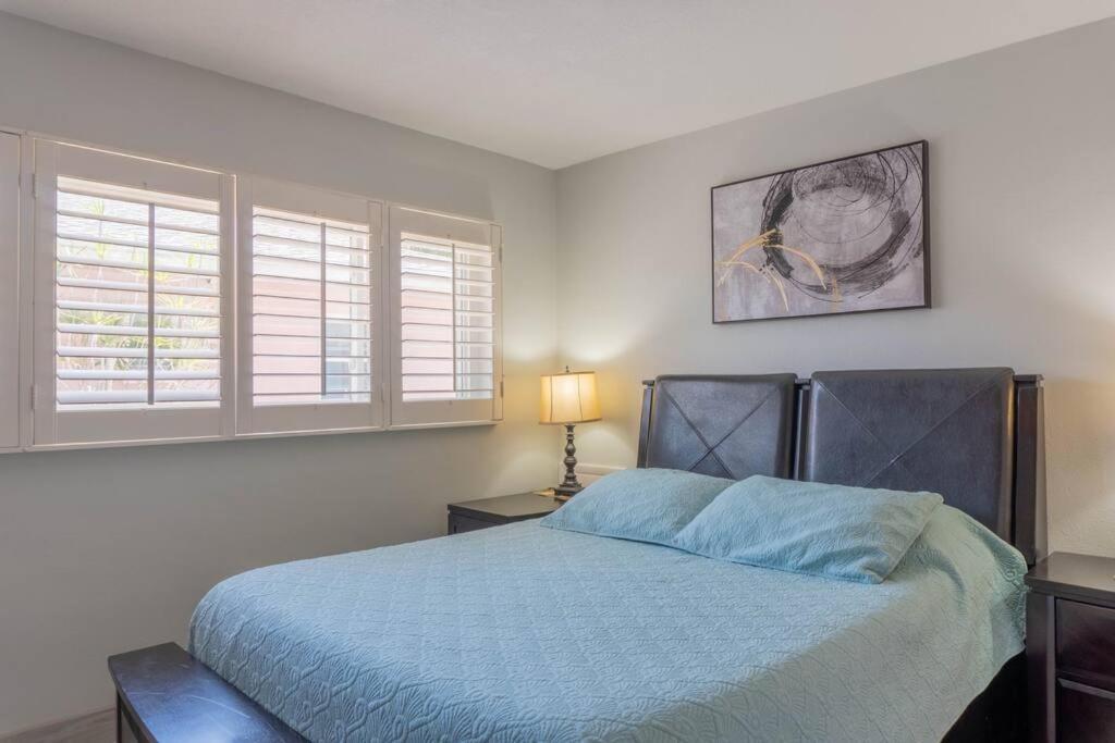 Amazing Water Front View Home Newly Renovated 3Bd 2Bth Clearwater Beach Eksteriør bilde